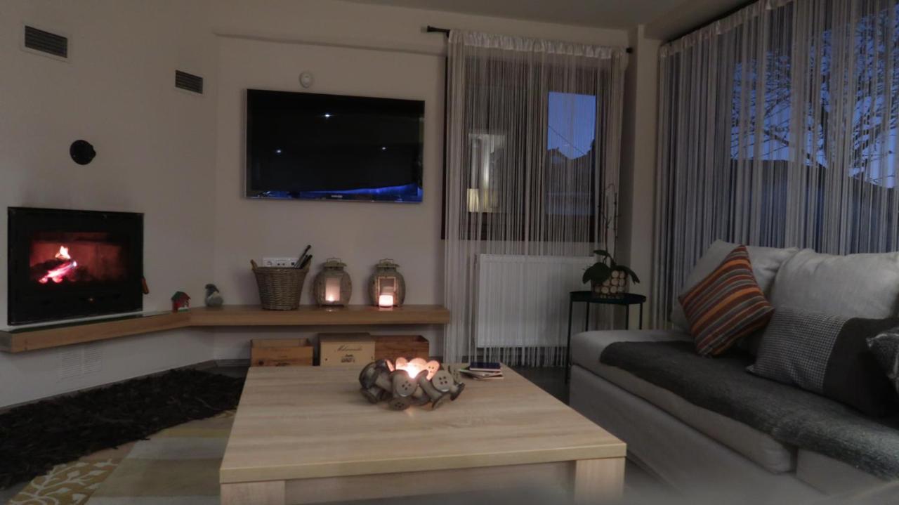 Mountain Home / Center أراخوفا المظهر الخارجي الصورة